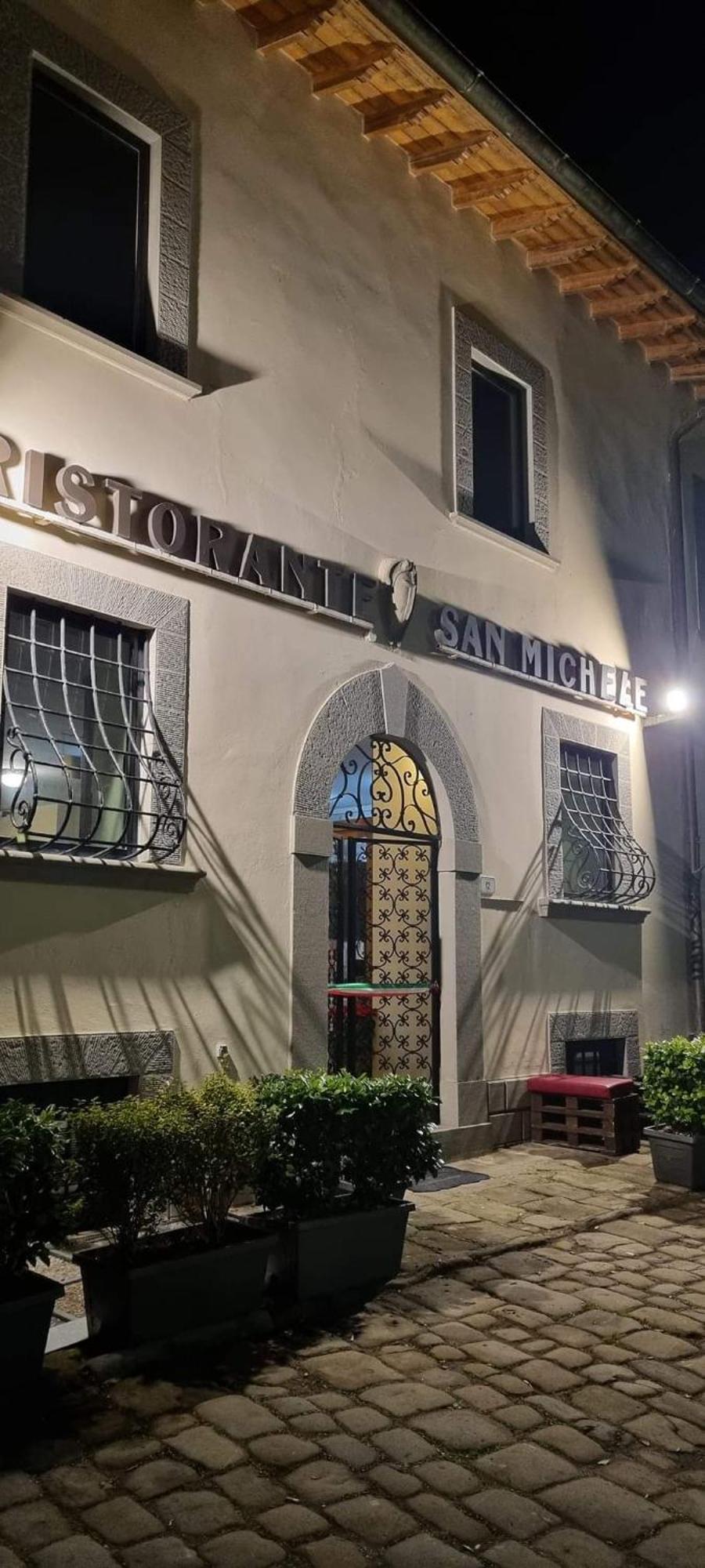 Hotel La Grotta San Michele Montevettolini Exterior foto